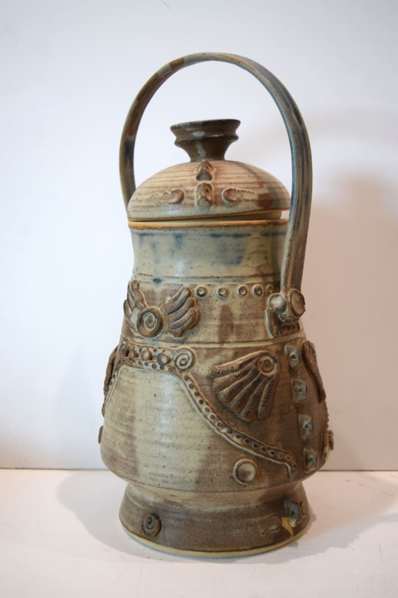 Vase with Handle by Dorothy Pulsifer  Image: Vase with Handle by Dorothy Pulsifer