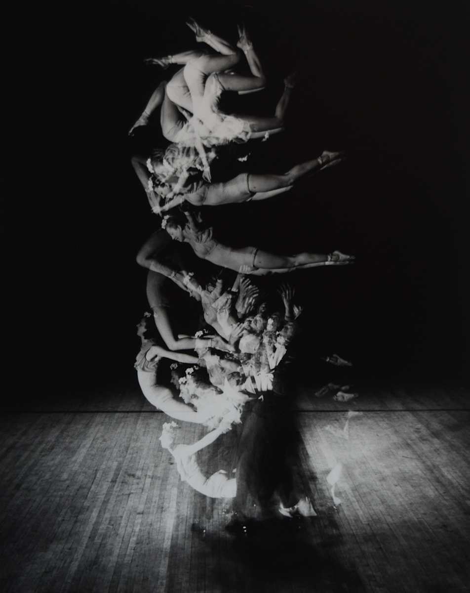 Tumblers by Harold Edgerton, Image 1.