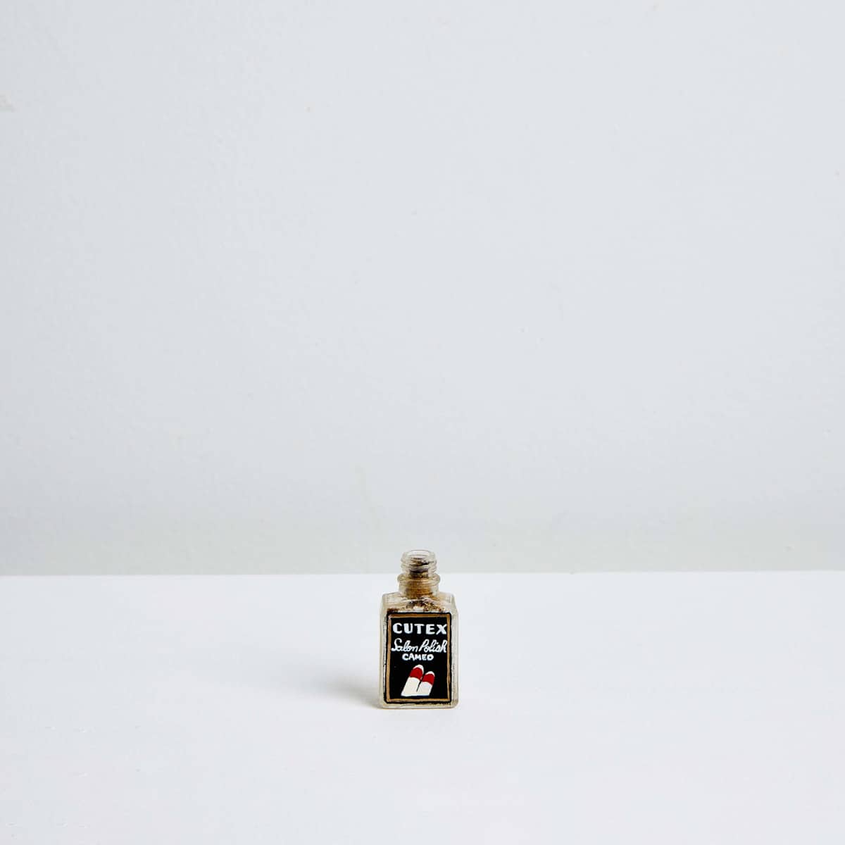 Cutex Salon Polish, Manufactured by Northam Warren, c. 1940 by Karen Mainenti 