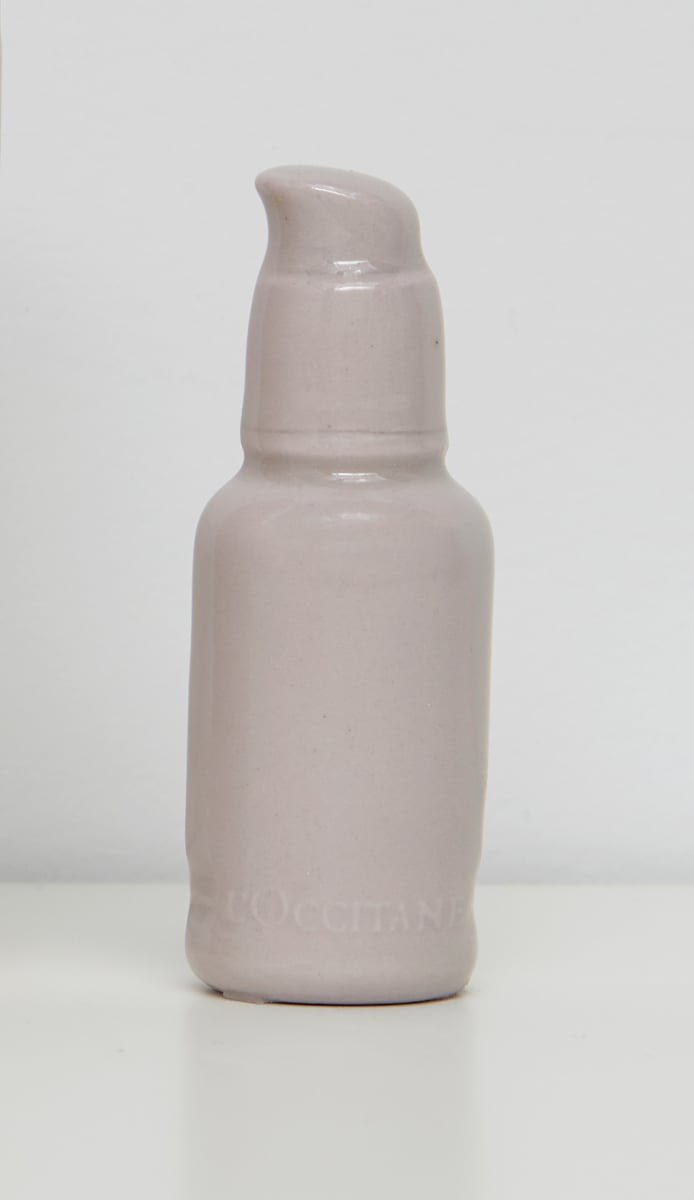 L'Occitane Immortelle Brightening Shield - Pale Lavender 
