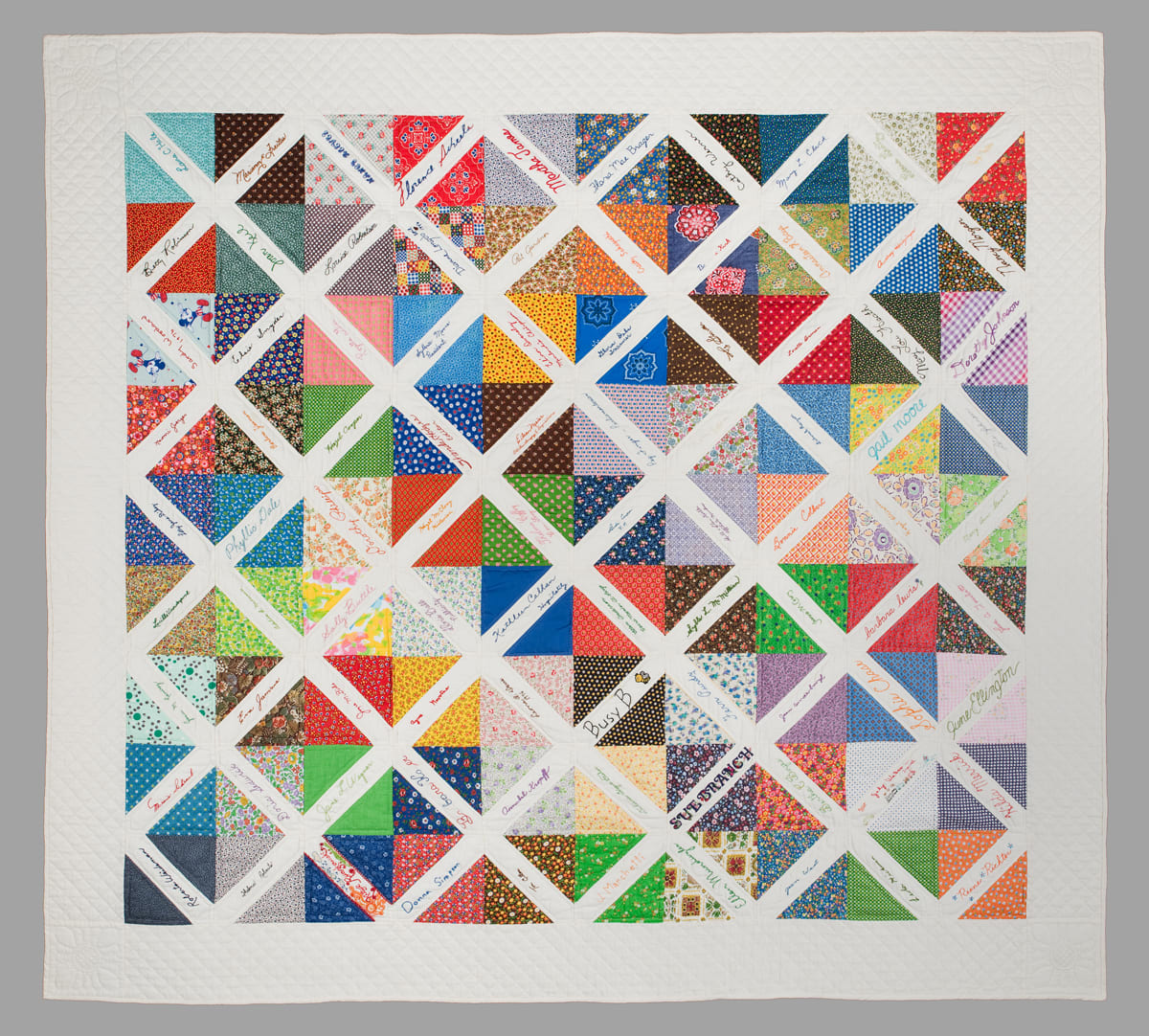 Signature Quilt by Santa Clara Valley Quilt Association, Image 1.