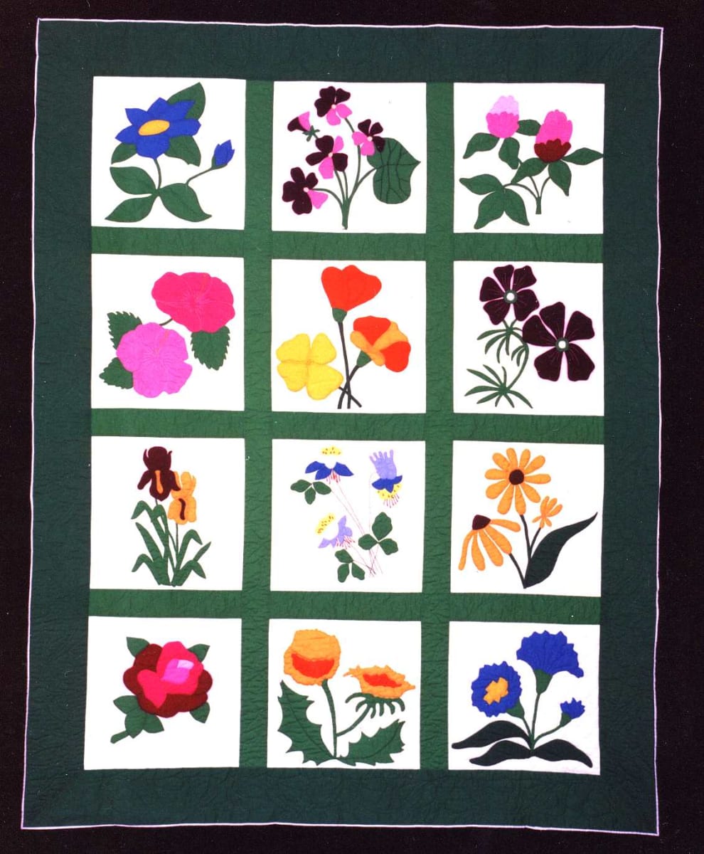 Applique Flower Quilt by Santa Clara Valley Quilt Association 