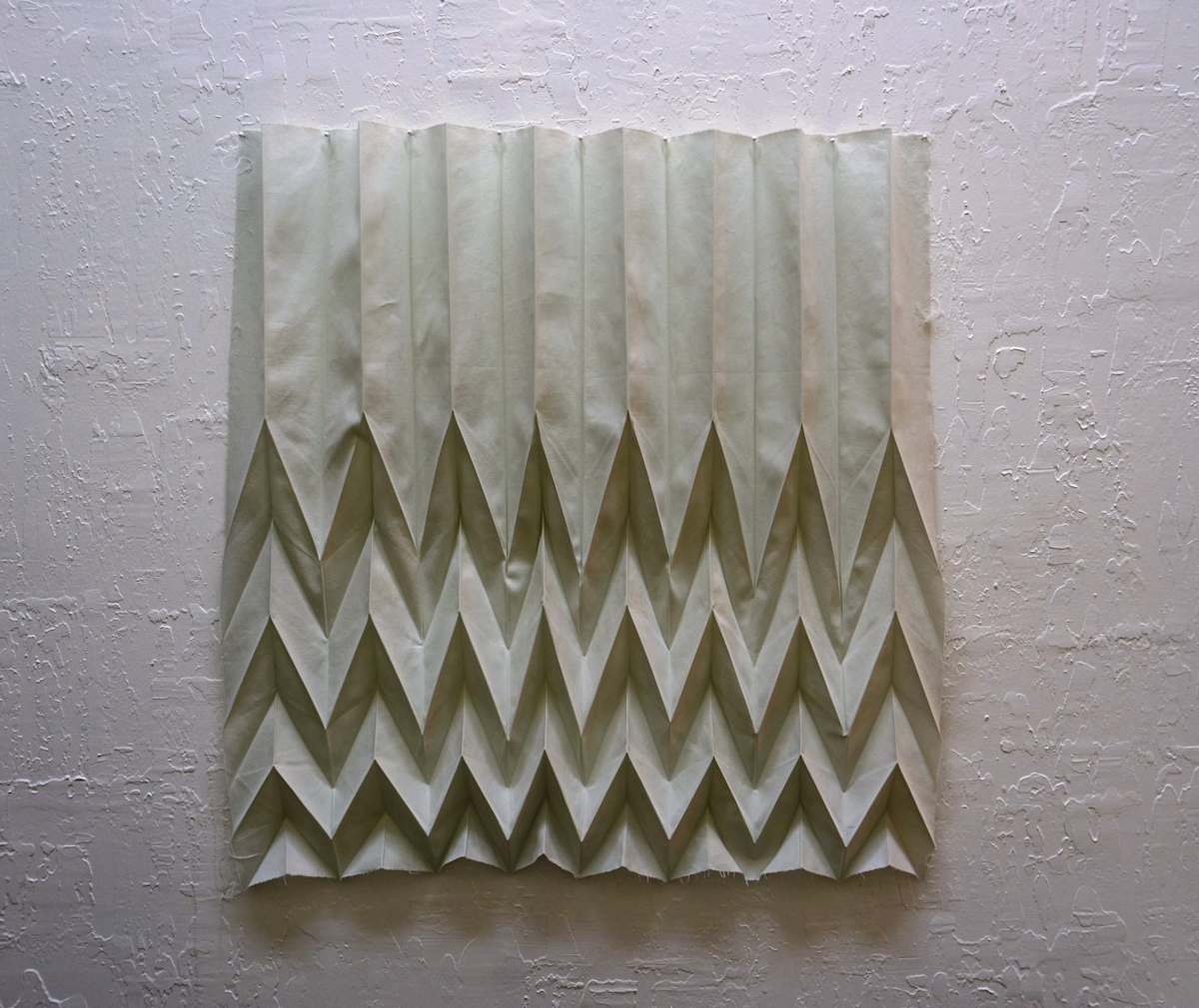 Ironing: Untitled – Wave by Mung Lar Lam, Image 3.