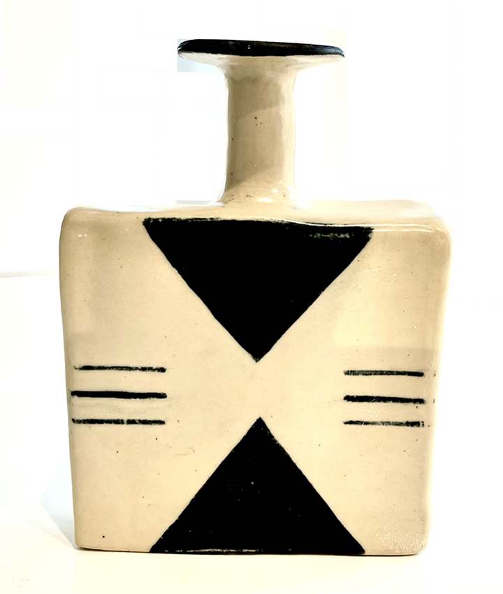 Black and White Vase I by Jan Lipetz 