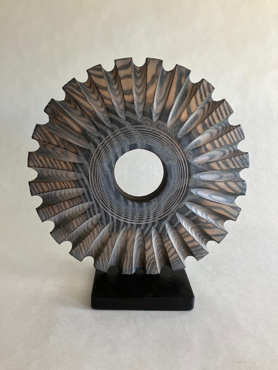 Fluted Form by Michael Scott, Image 1.