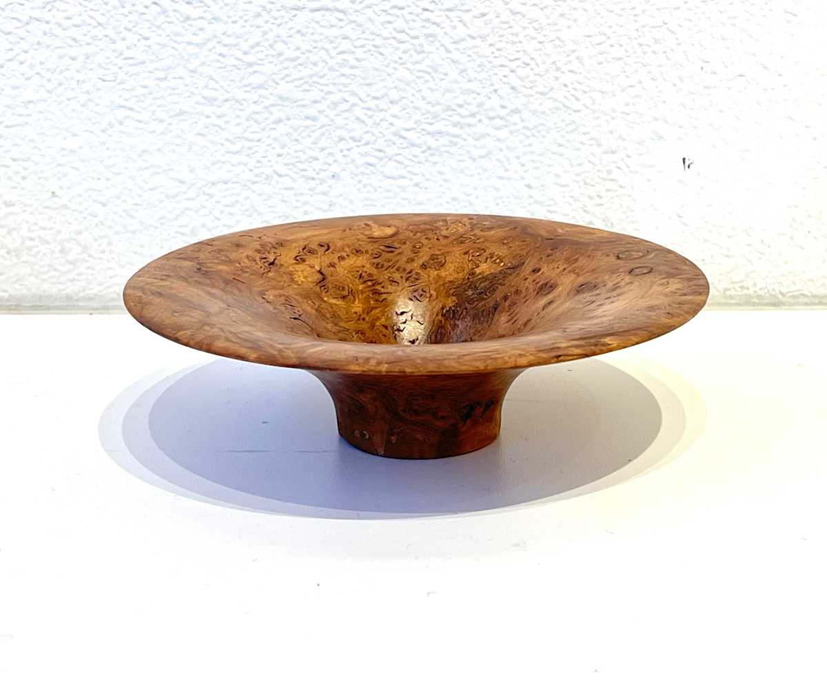 Small bowl - flared rim by Michael Scott, Image 1.