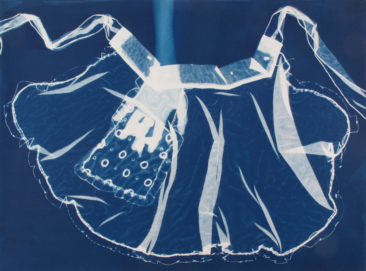 Apron Strings, Image 1.