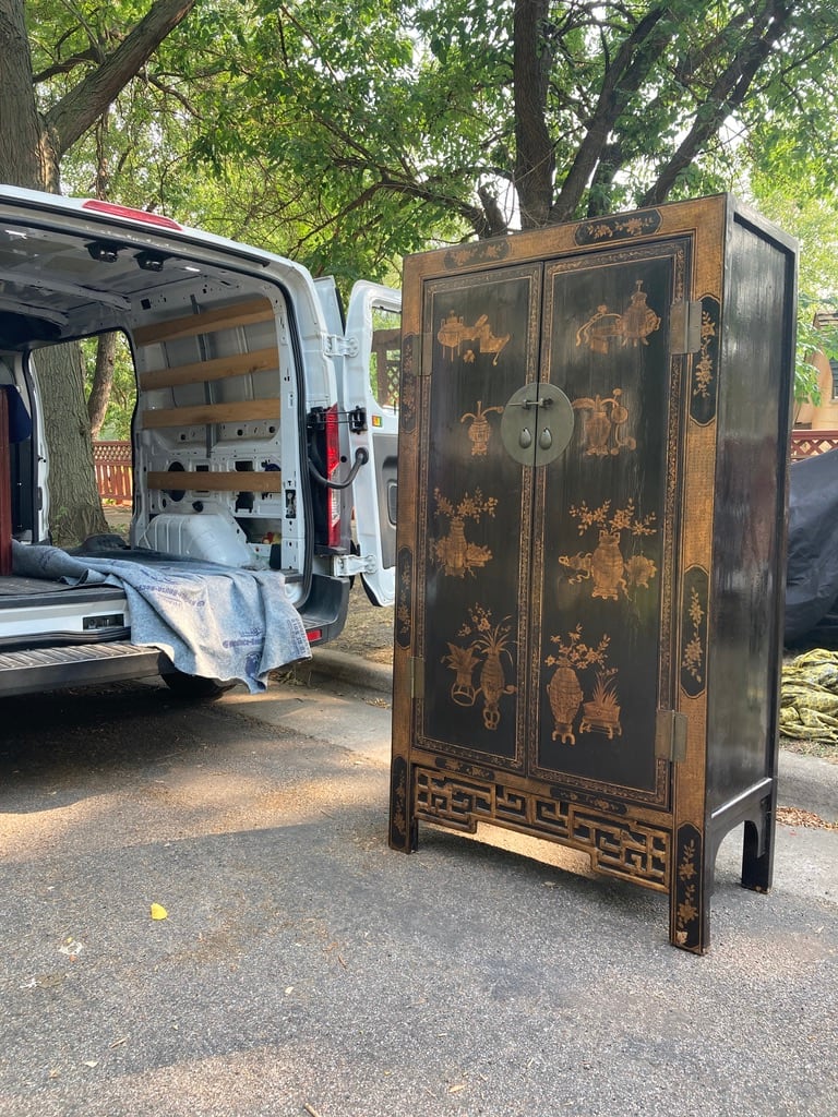 Chinese painted and lacquered cabinet 