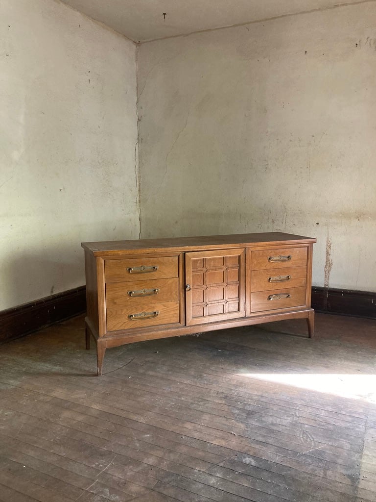 Mid century modern dresser 