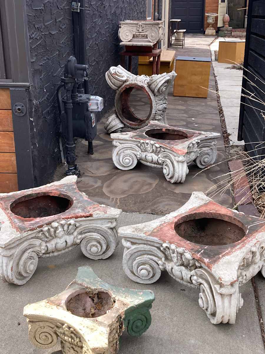 Terra cotta column top 