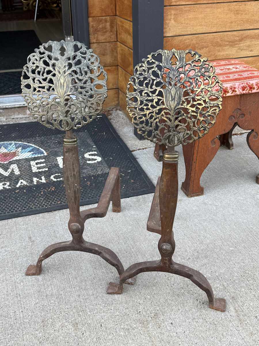 Arts n Crafts andirons, Image 1.