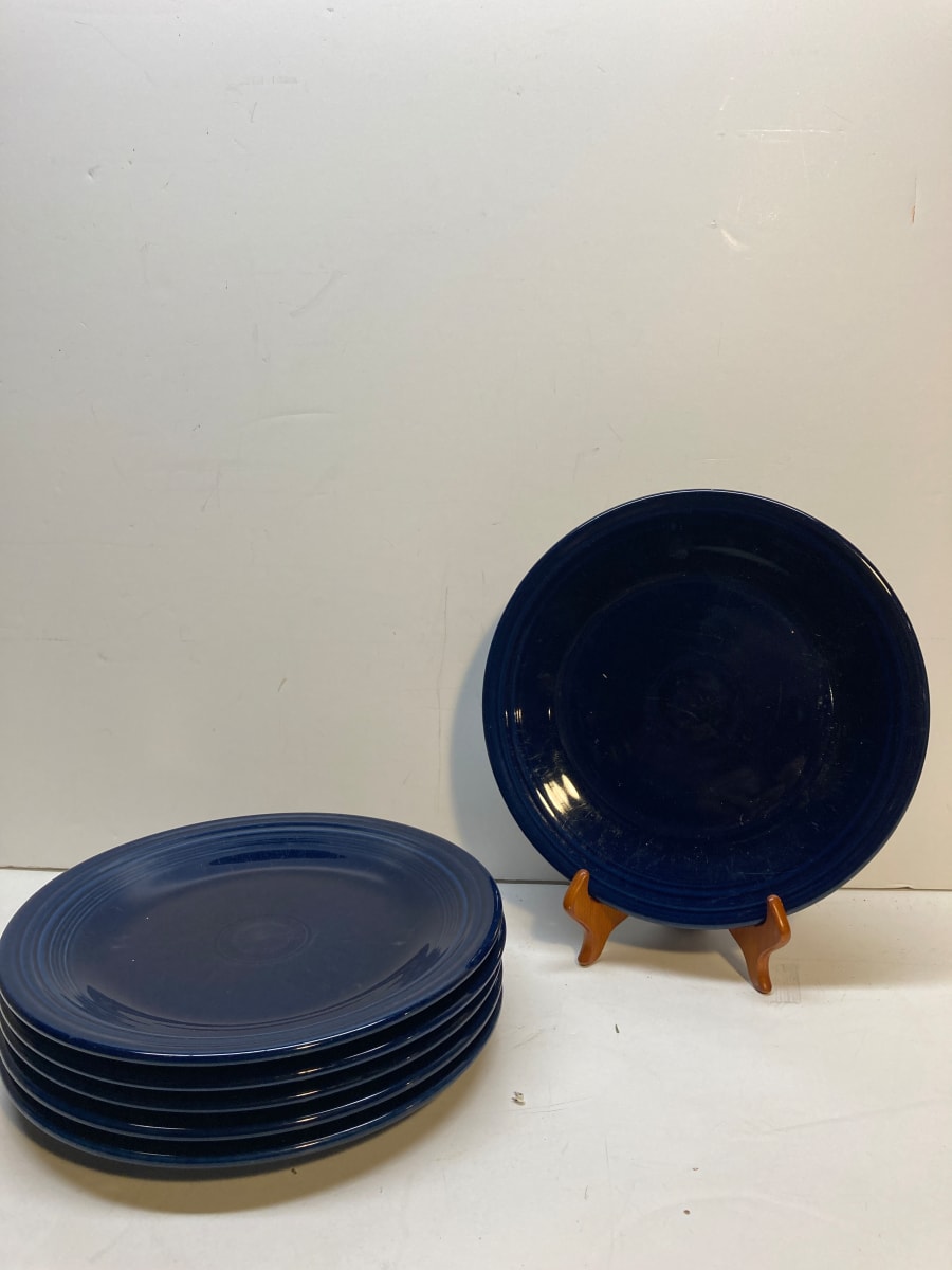 6 Fiesta cobalt blue dinner plates 