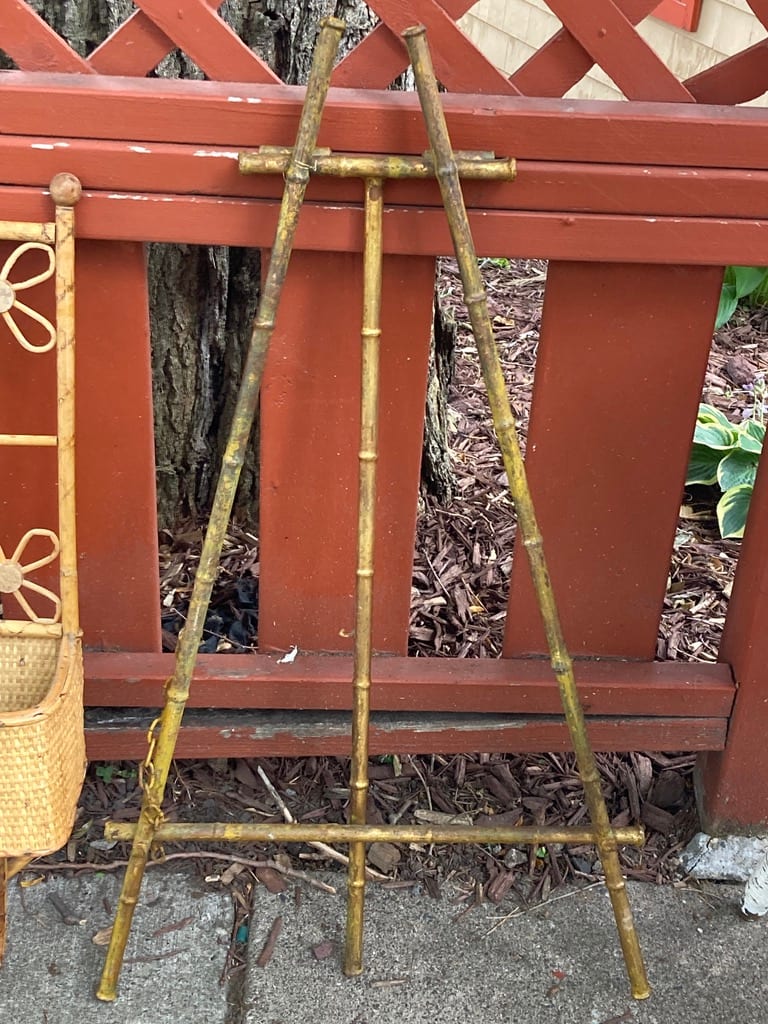 vintage small easel 