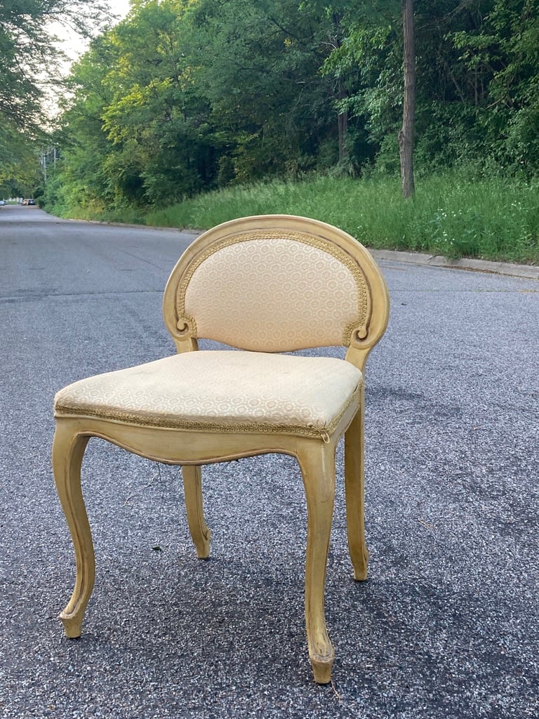 painted vintage vanity bench 