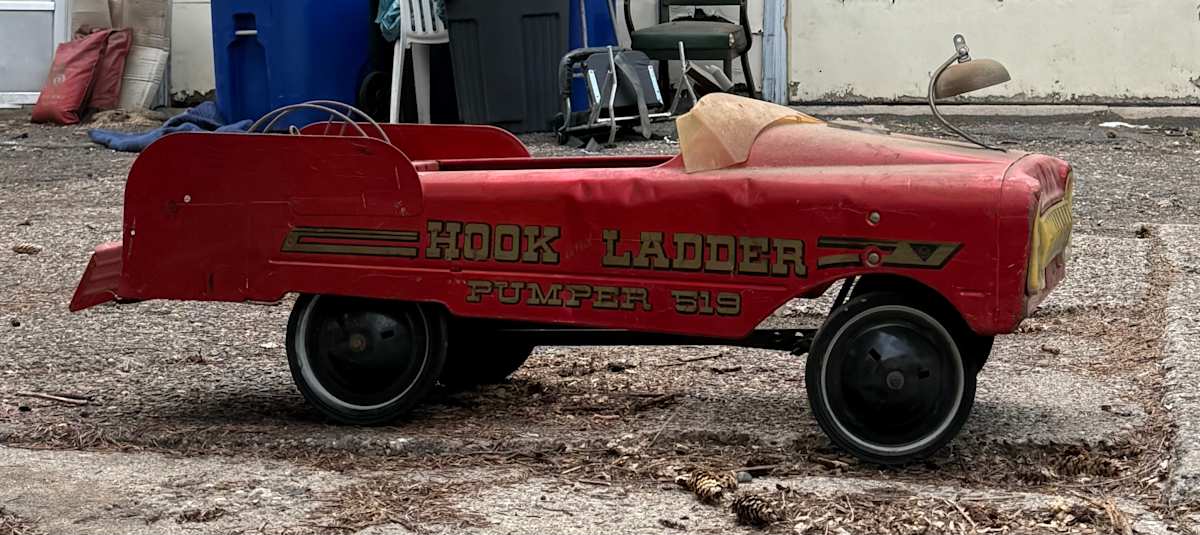vintage pedal car, Image 1.