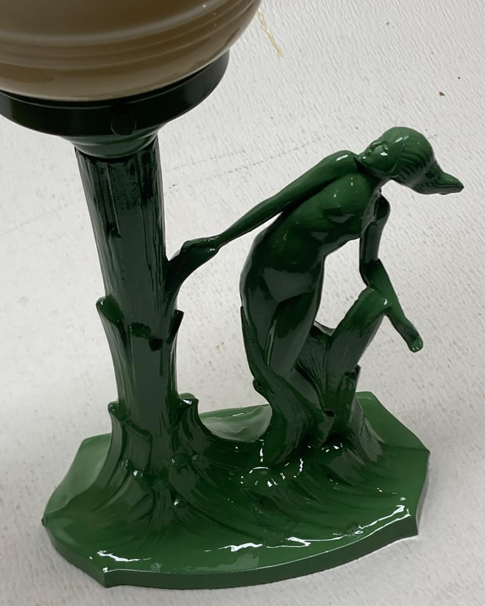 Art Deco figural lamp 