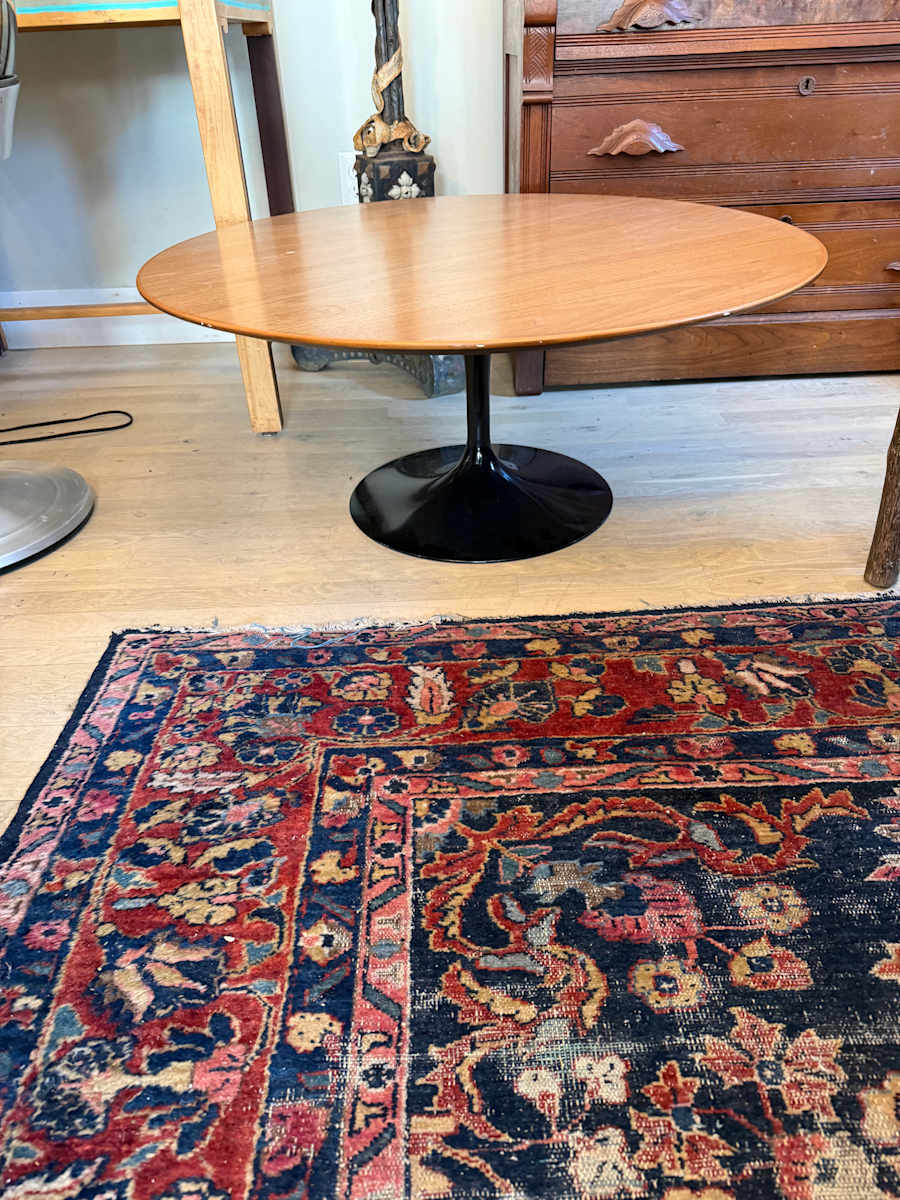 Eames tulip base coffee table, Image 1.