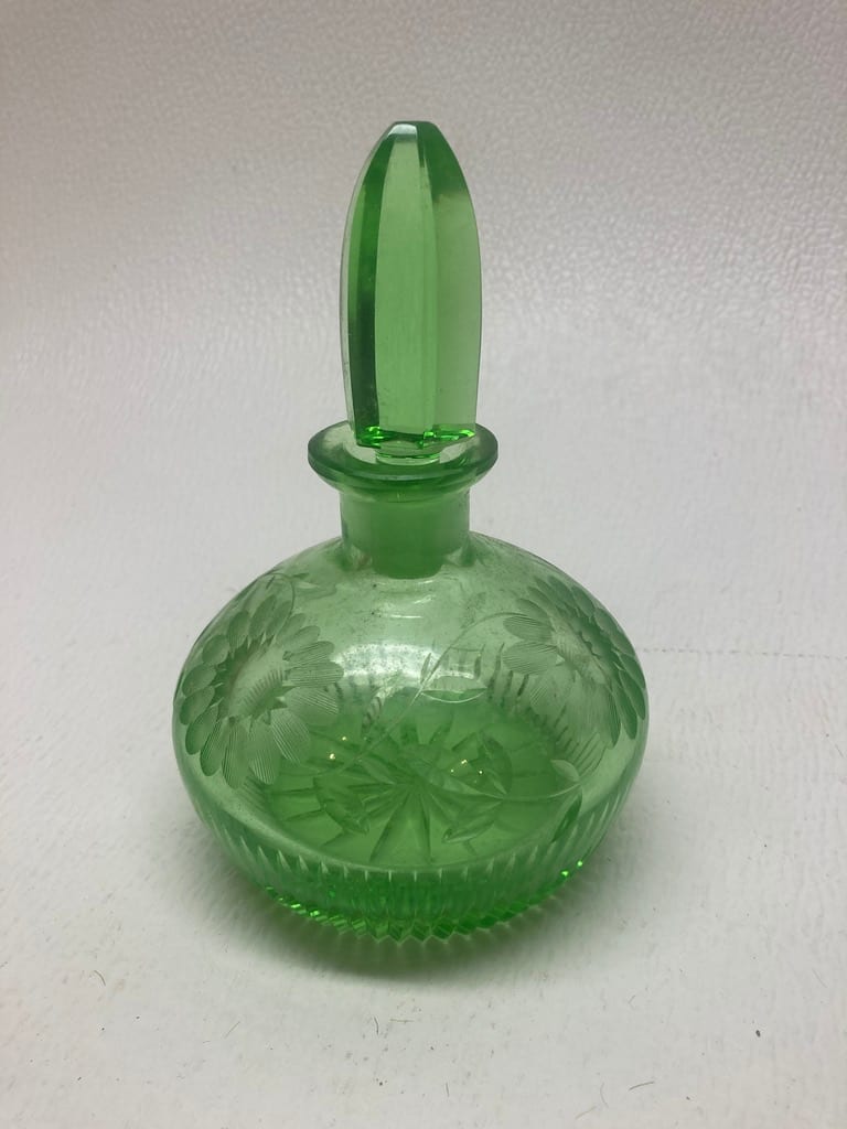 Emerald green perfume bottle by Perfume 