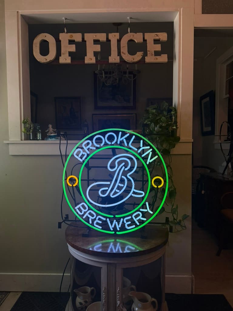 Brooklyn Brewery beer neon light, Image 1.