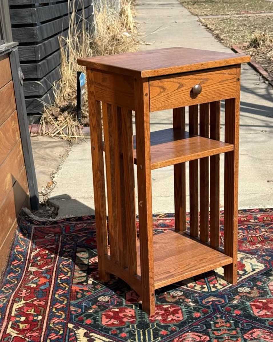 Mission oak nightstand, Image 1.