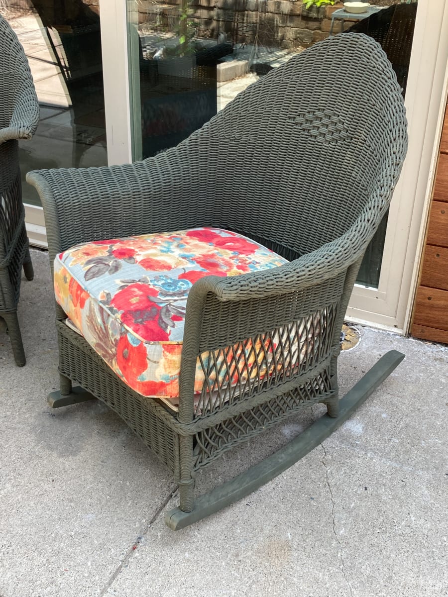 Vintage Wicker rocking chair 