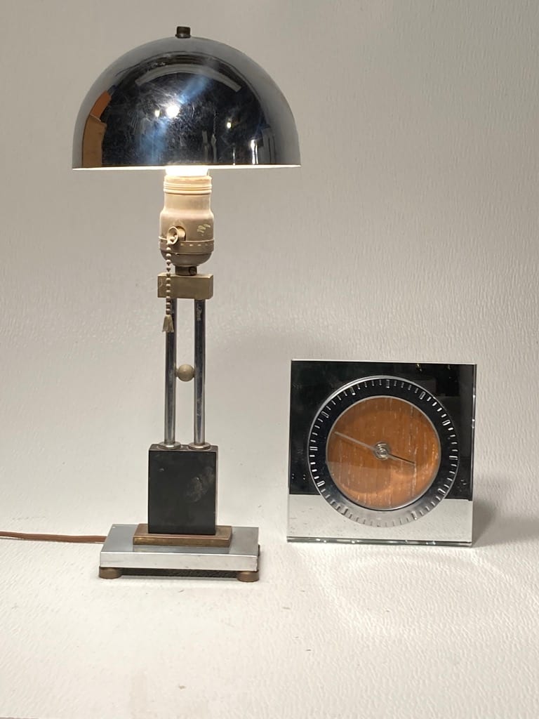 Art Moderne small decorative table or desk lamp 