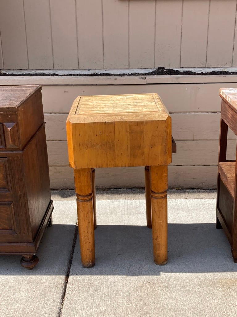 Small scale butcher block 