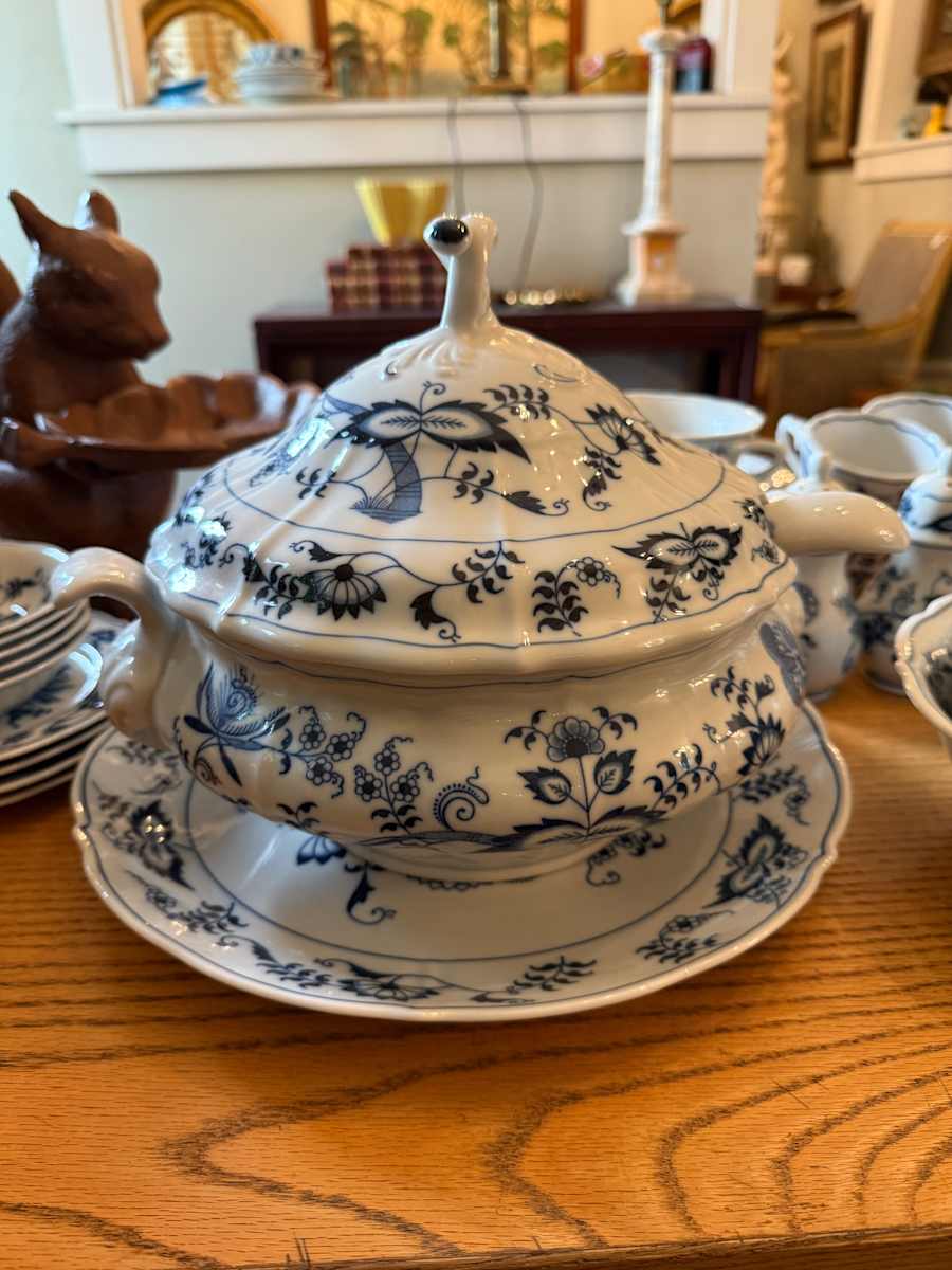 Blue Danube covered caserole, ladle and underplate 