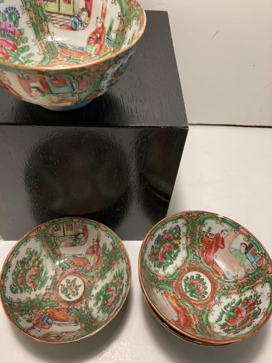 4 vintage Satsuma 4" bowls 