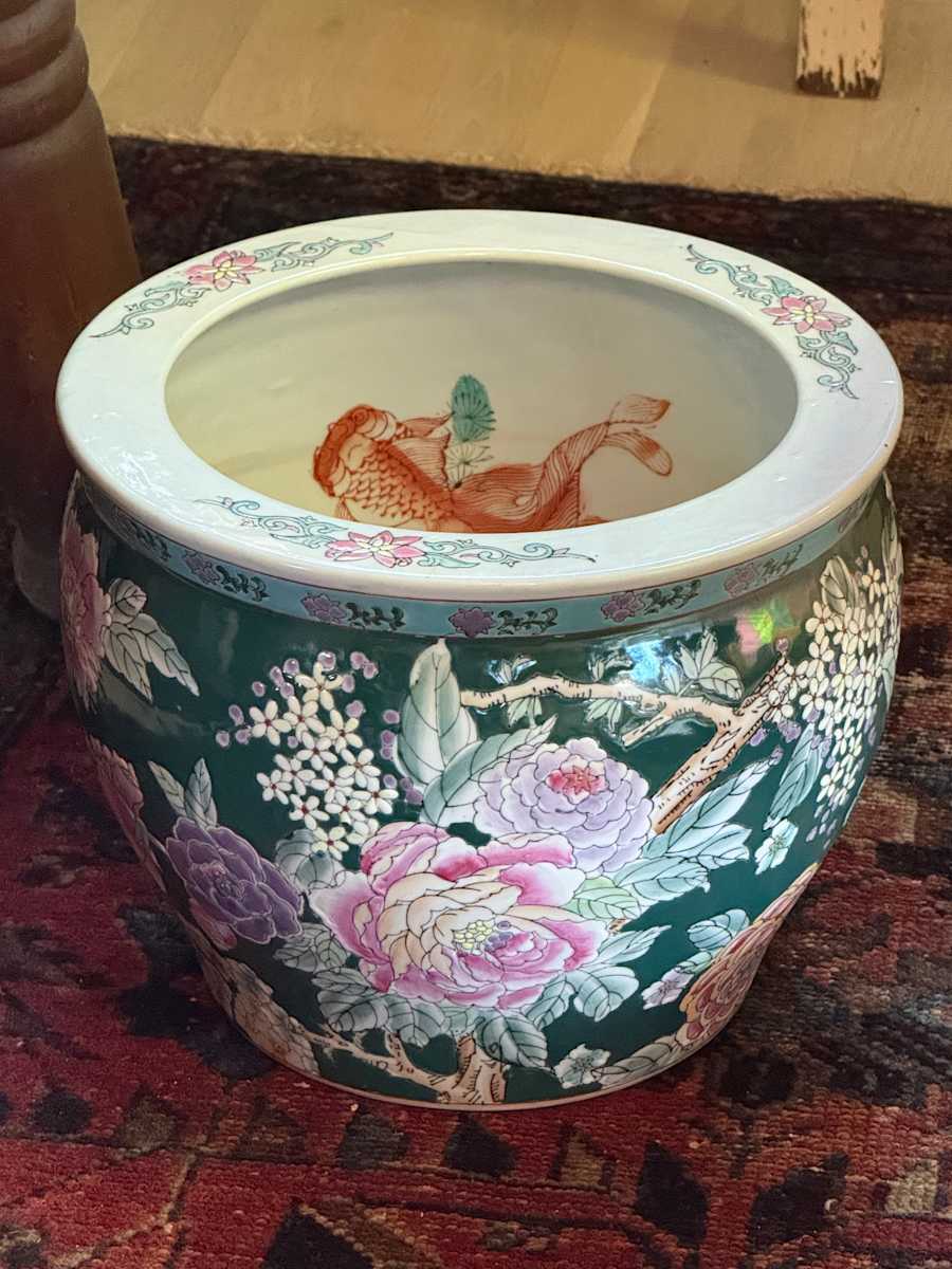 Asian pottery jardiniere 