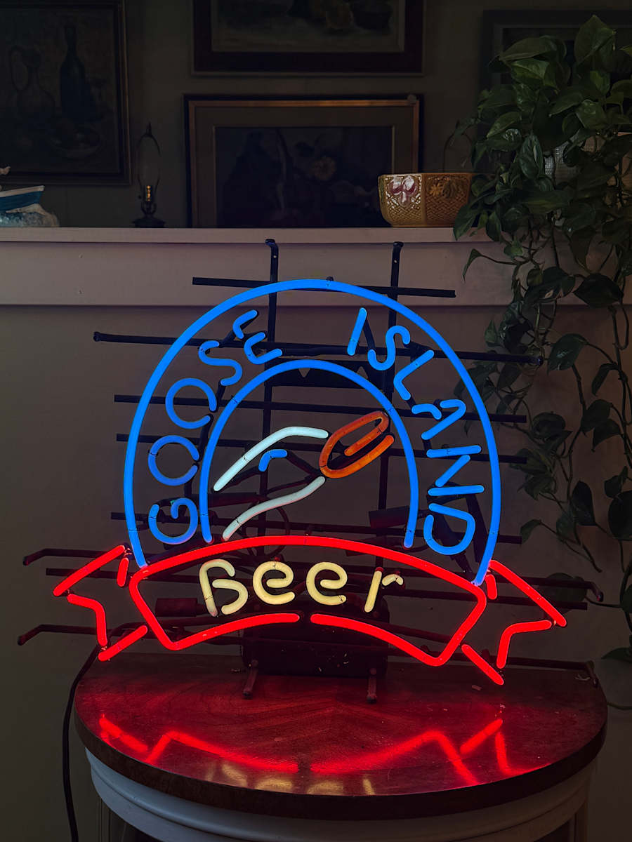 Goose Island beer neon light, Image 1.