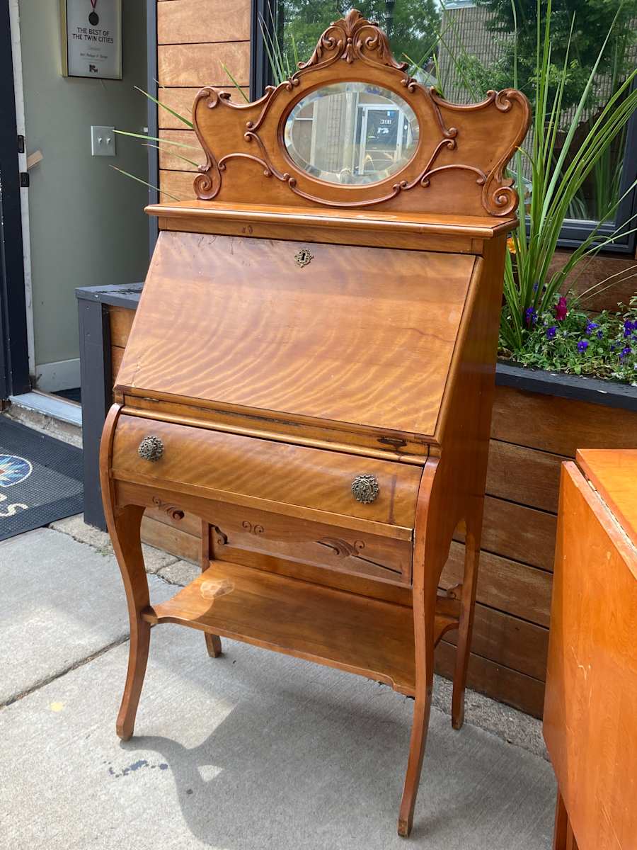 Victorian cherry drop leaf table 