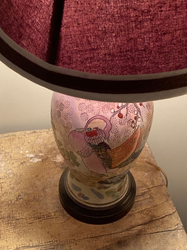 Hand painted Asian table lamp 