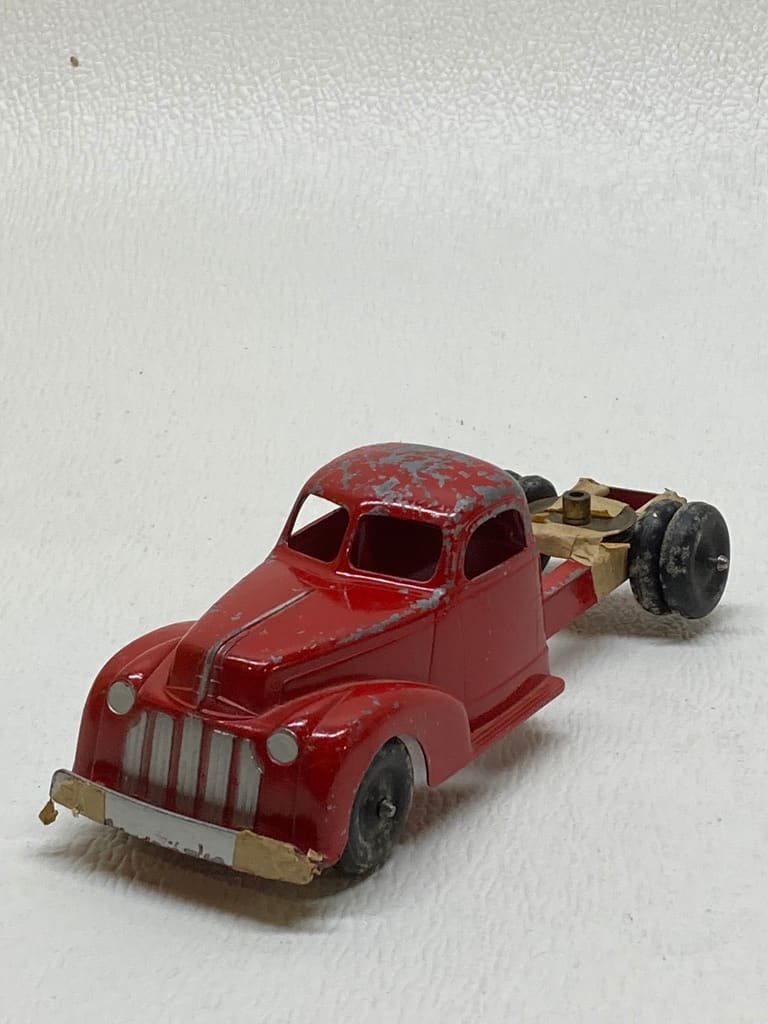 Hubley kiddie toy truck (no back) 
