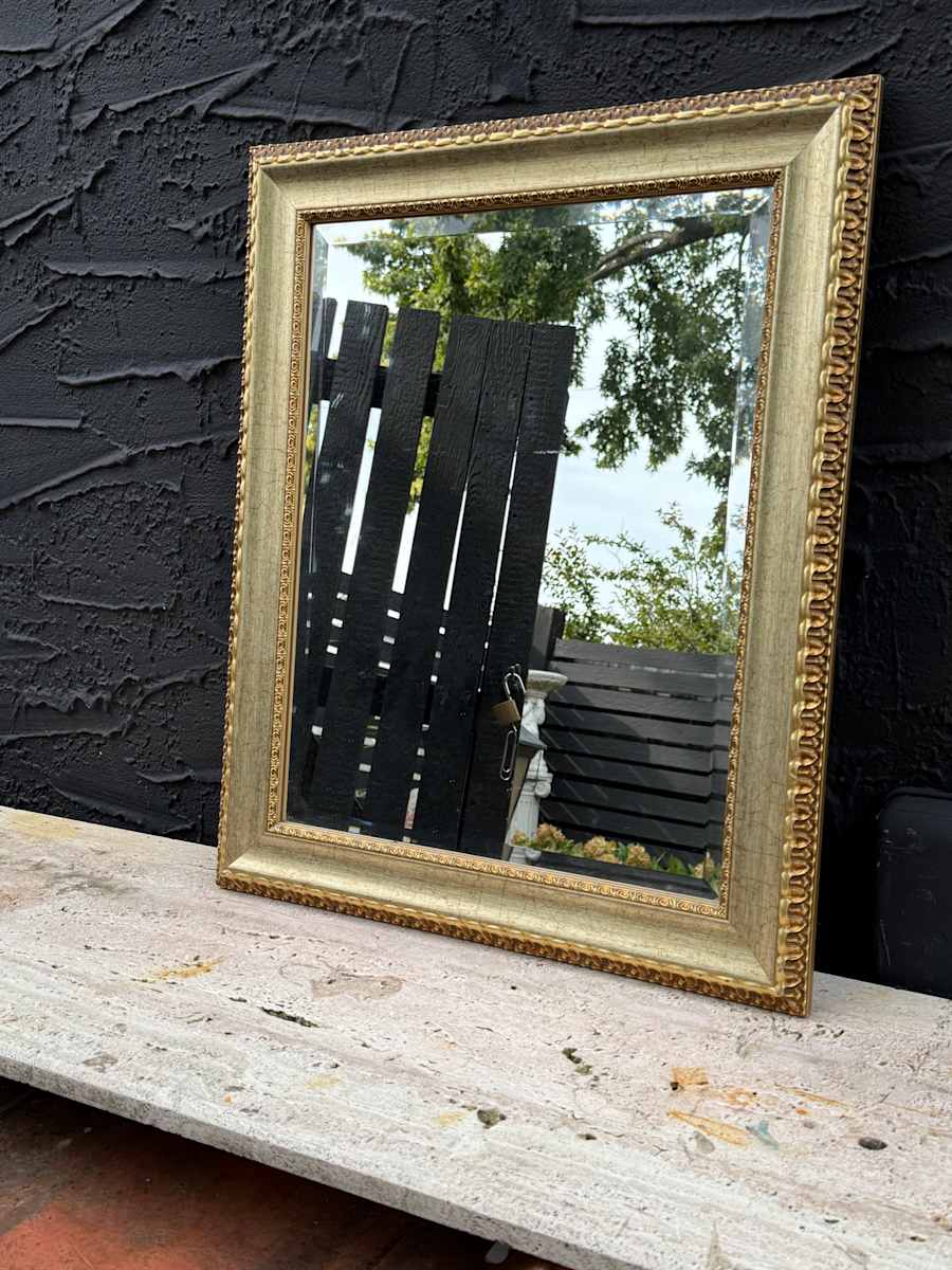 beveled mirror 