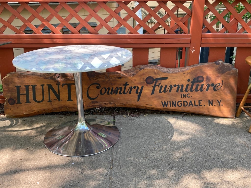 Large vintage Furniture sign "HUNT COUNTRY FURNITURE" 