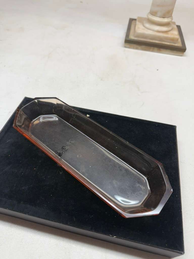 Art Deco pink ring tray 