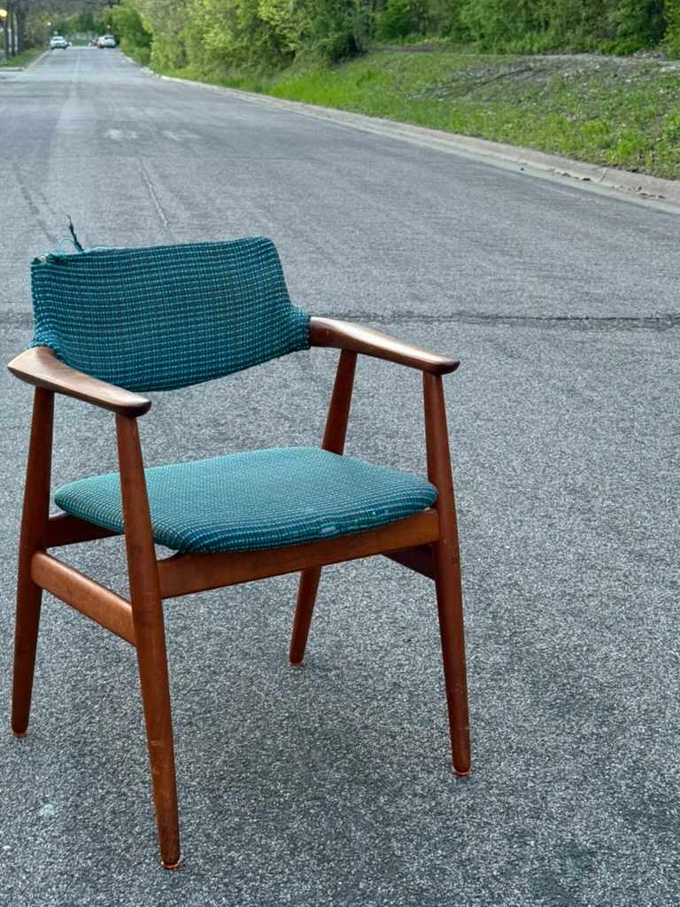 Danish chair by  ERIK KIRKEGAARD, Image 1.
