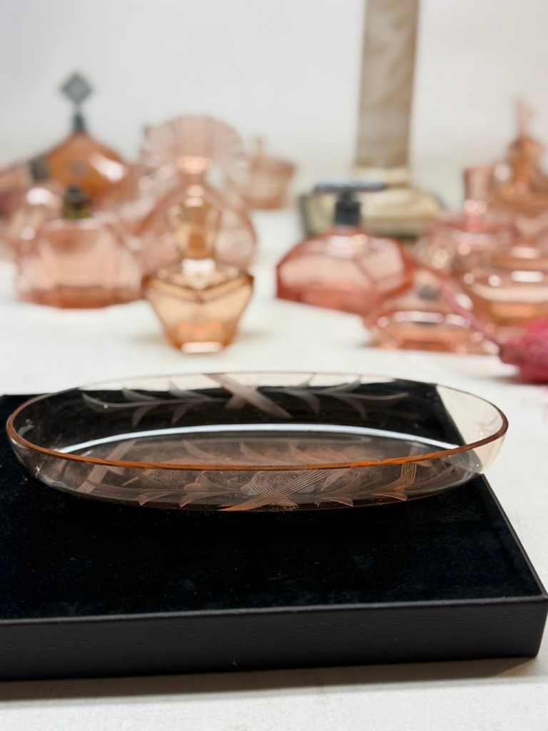 Art Deco pink ring dish 