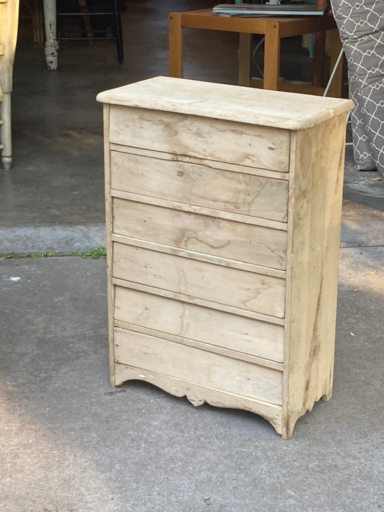 Very small primitive pine 6 drawer cabinet 