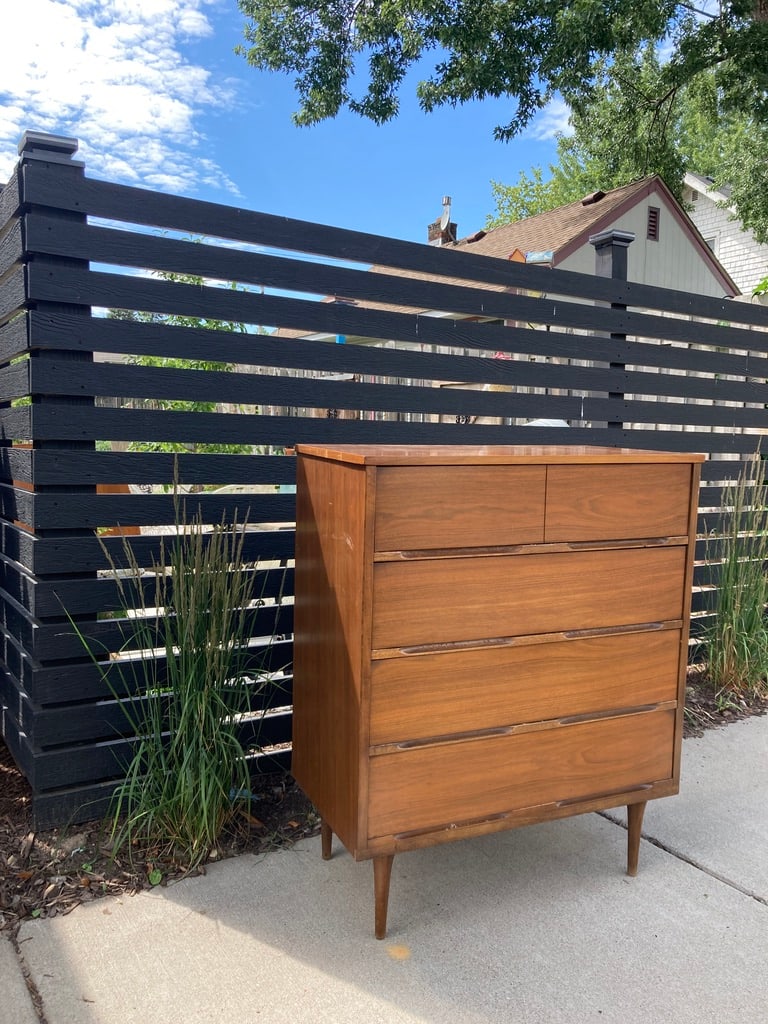 Art Deco chest of drawers 