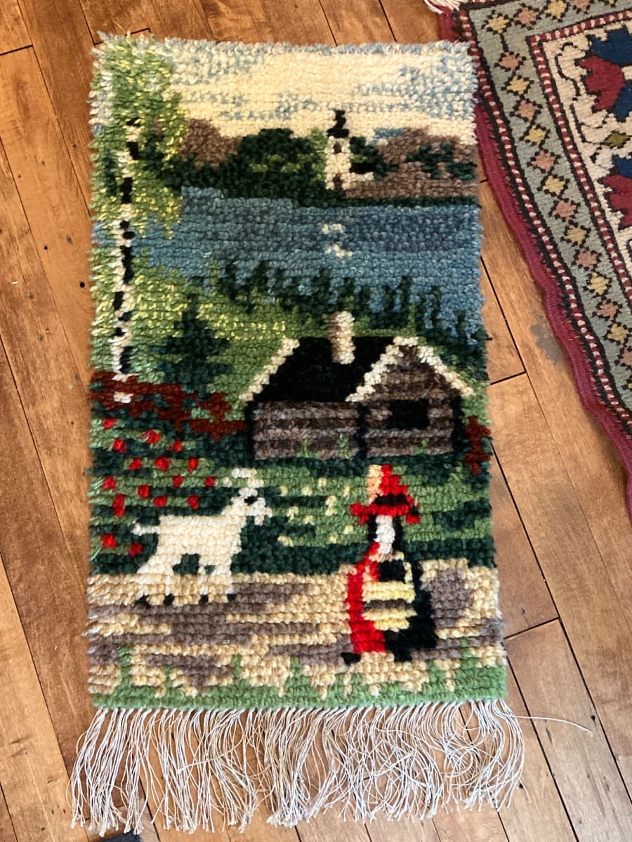 Mountain hooked wall rug 