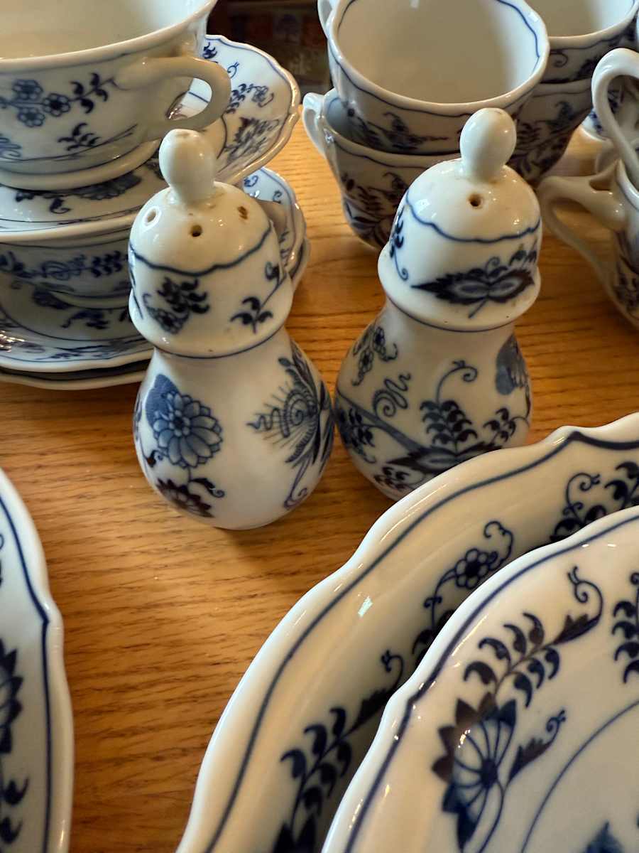 blue Danube salt and pepper 
