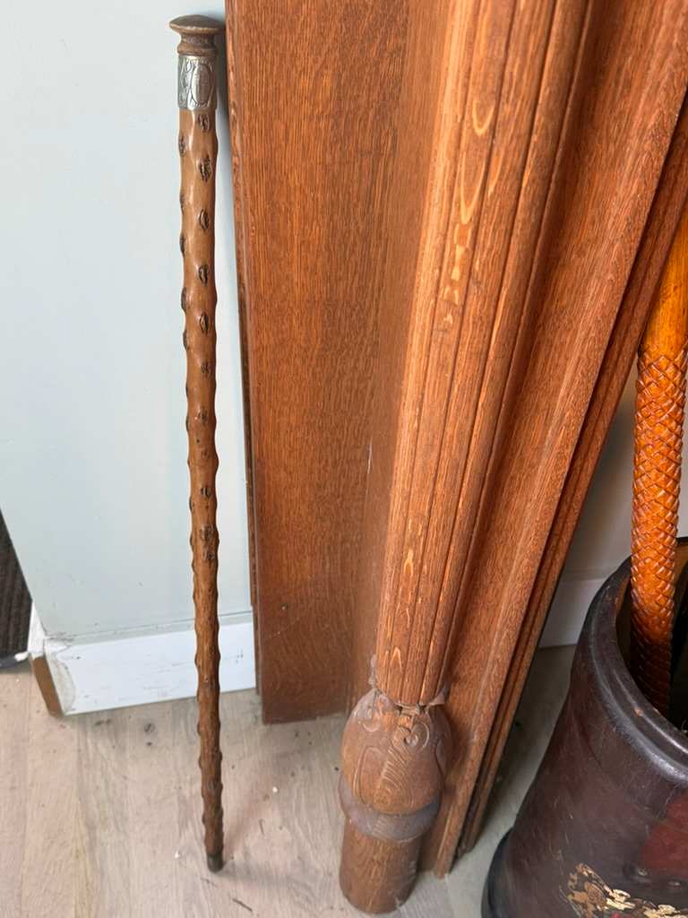 Walking stick cane with knots, Image 1.