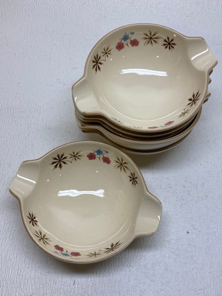 set of 6 Fransiscan Larkspur spouted bowls 
