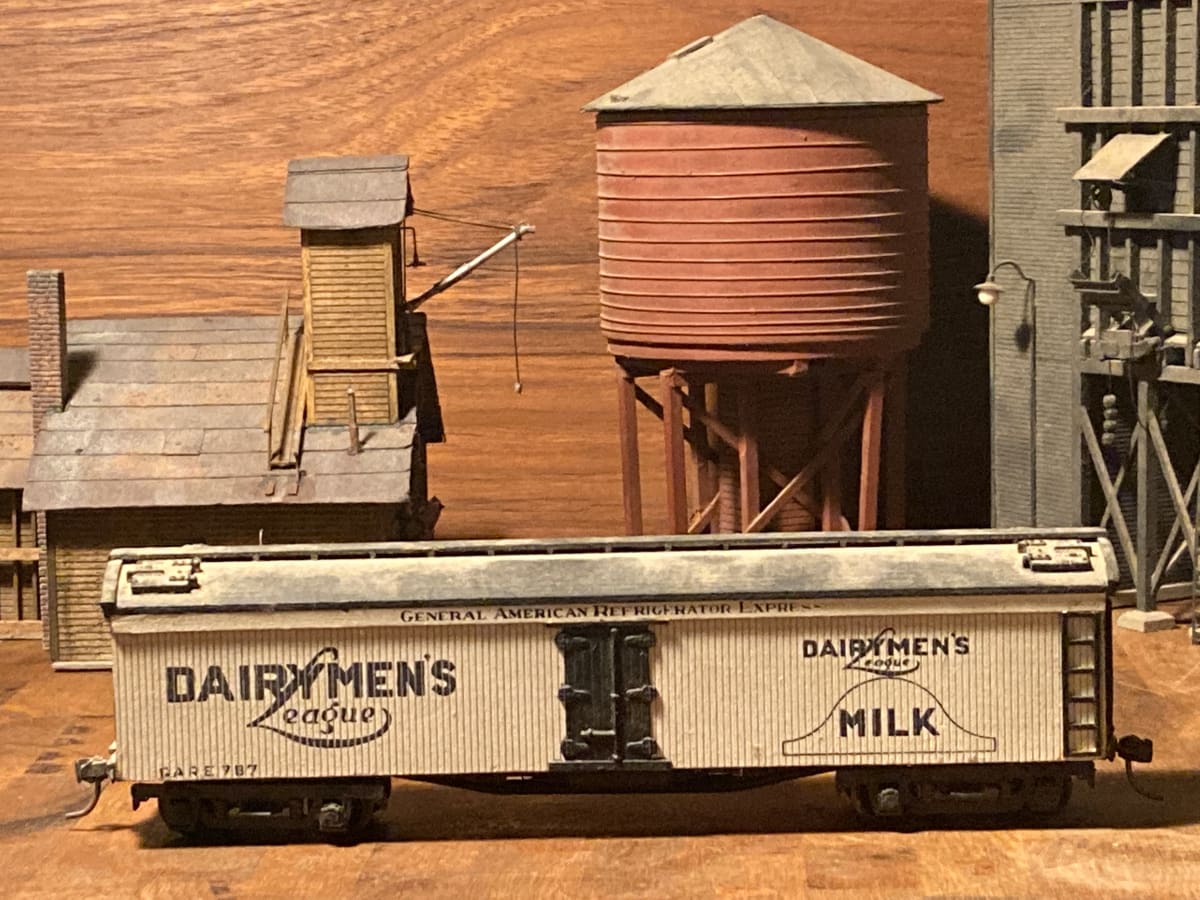 Dairymens general American refrigeration Line model toy train 