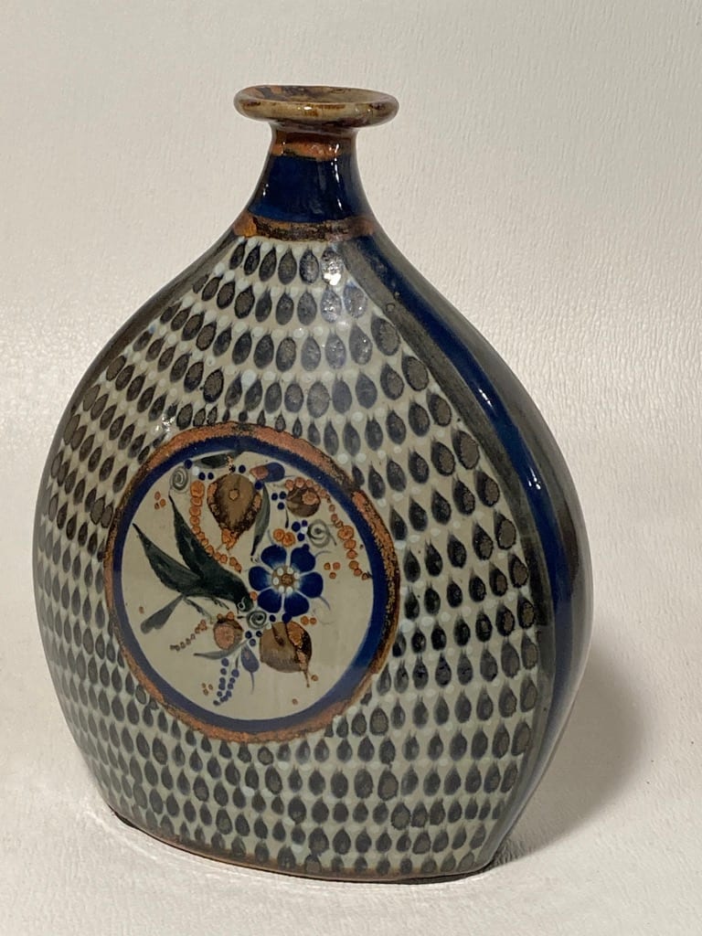 Mexican pottery decorated vase 