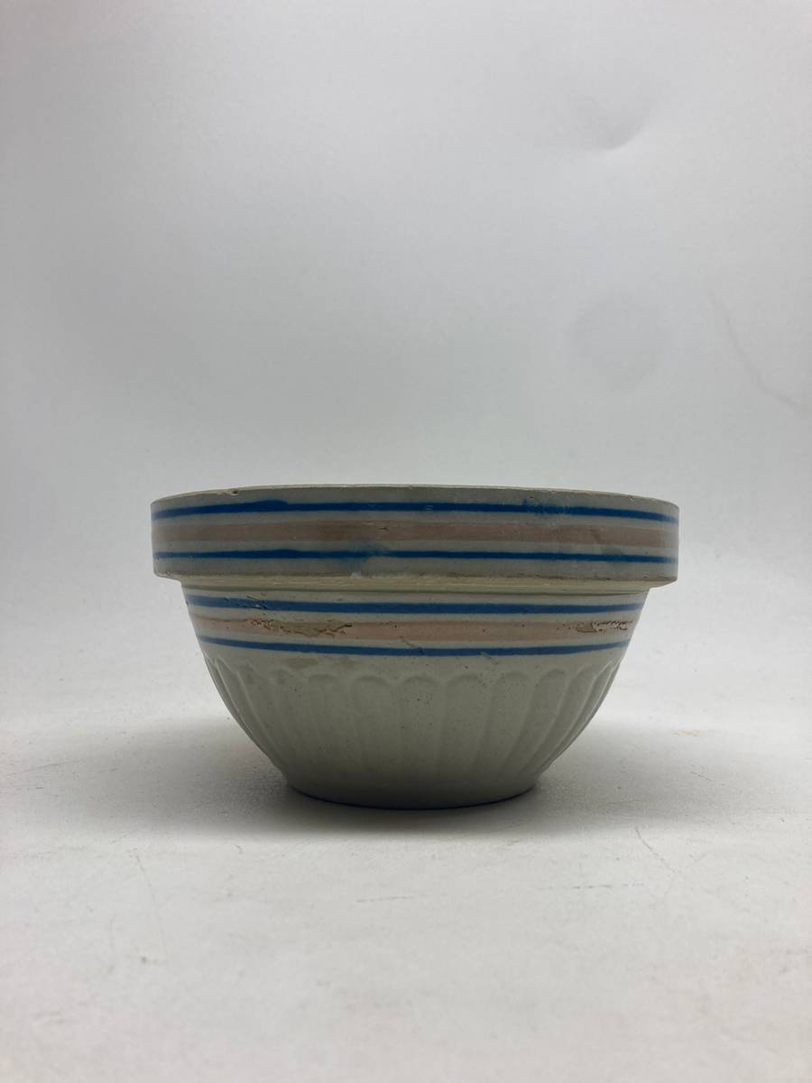 Red Wing mixing bowl 