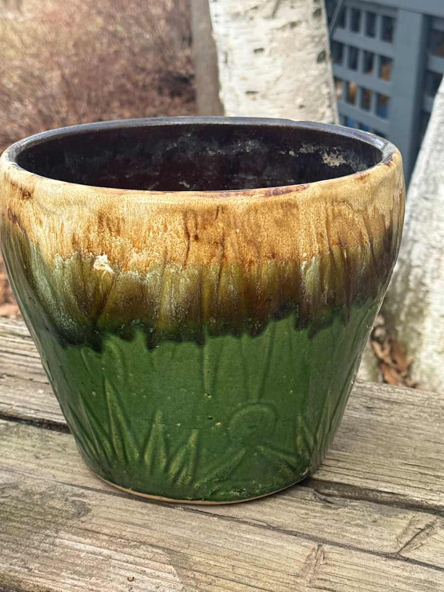 Vintage glazed McCoy jardiniere, Image 1.