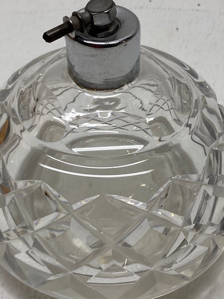 Clear perfume bottle 